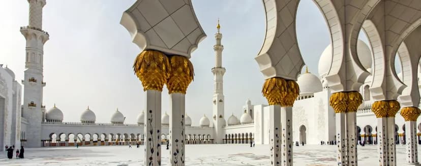Co vidět v Abú Dhabí? Objevte největší poklady hlavního města Emirátů