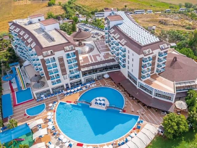 Cenger Beach Resort