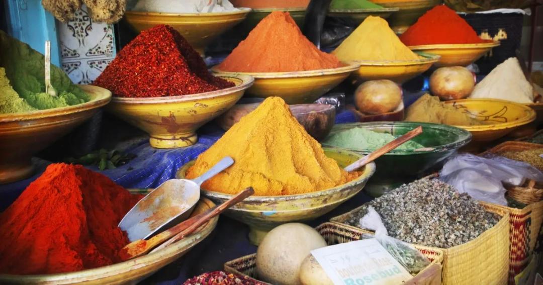 Chutě Tuniska: Kulinářská dobrodružství na prahu Sahary