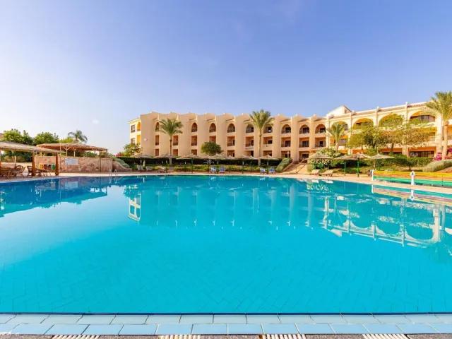 Flamenco Beach & Resort