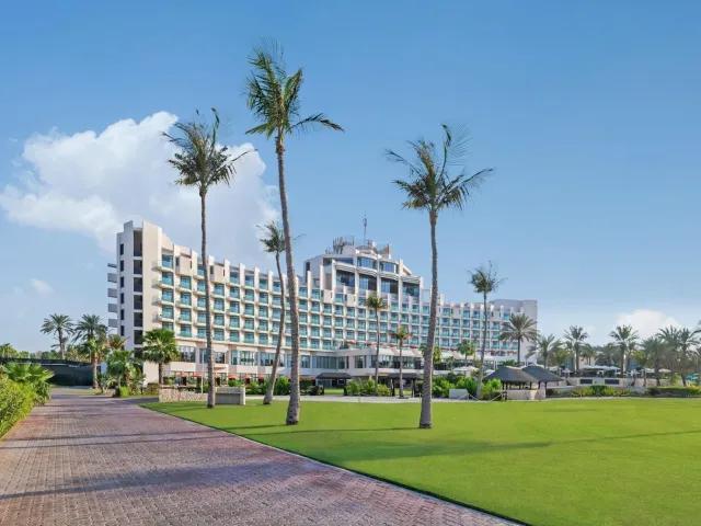 Ja Beach Hotel