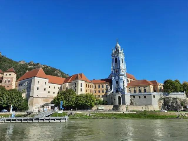 Perly Dolního Rakouska s plavbou lodí po Dunaji