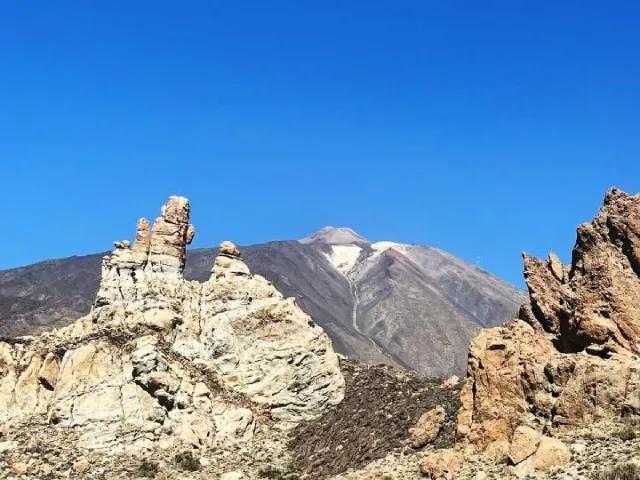 Tenerife s trekingem - turistika mezi sopkami a exotickými soutěskami