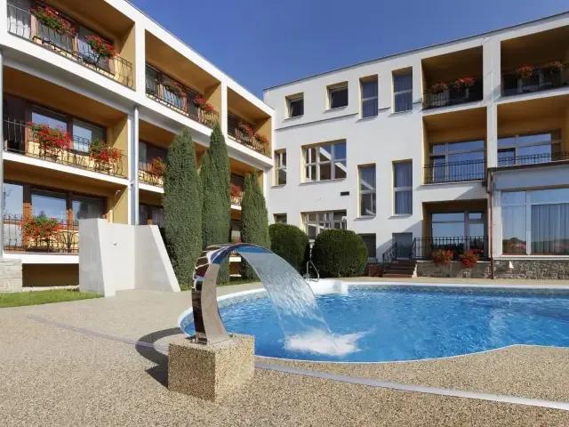 NIVAMARE - Luhačovice - Pozlovice