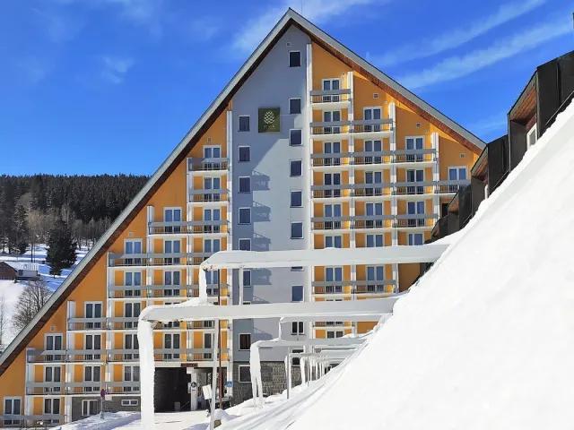 Pinia Hotel & Resort