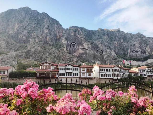 Východní Turecko - po stopách starověkých civilizací, za přírodními krásami a unikátními památkami